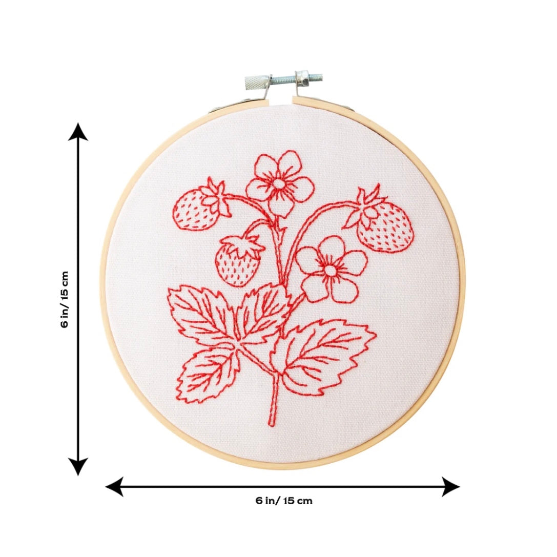 Cotton Clara - Strawberry Embroidery Kit