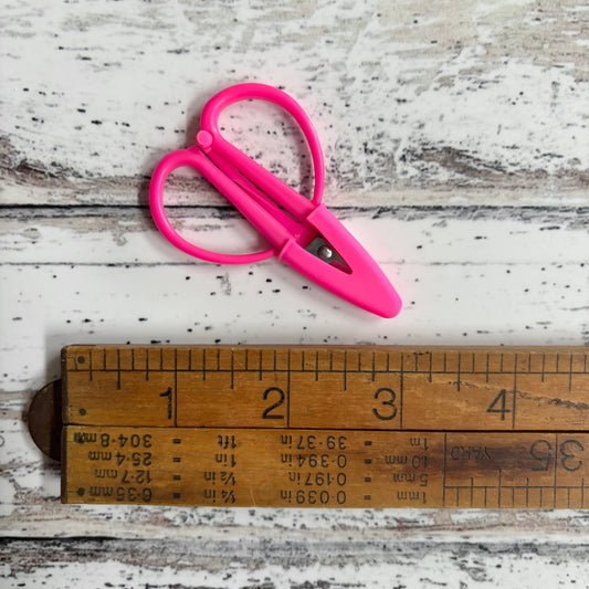 Small Travel Snips - Hot Pink