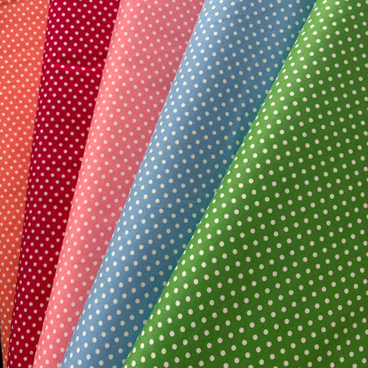 Happy Sweet Collection - Smaller Cream Spot on Pink