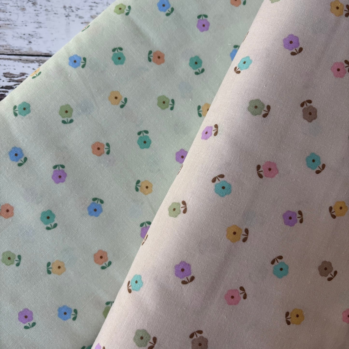 Light Green with Styalised Flowers - Japanese Cotton Cosmo