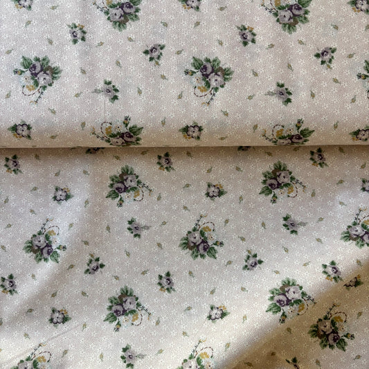 YUWA - Lavender Roses