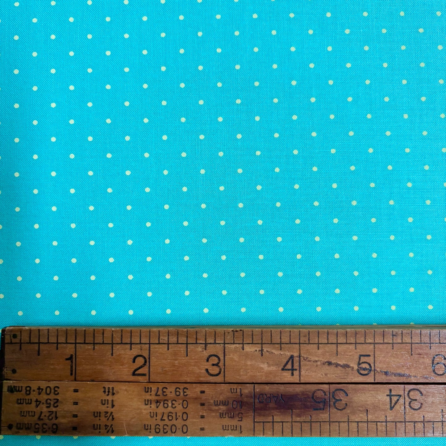 Tula Pink - Tiny Beasts Dots - Peacock