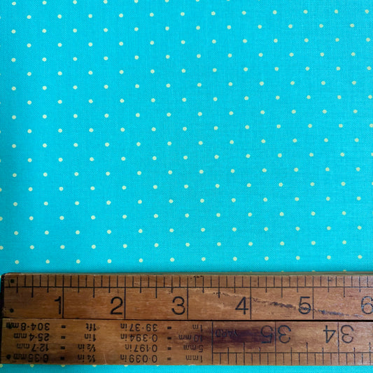 Tula Pink - Tiny Beasts Dots - Peacock