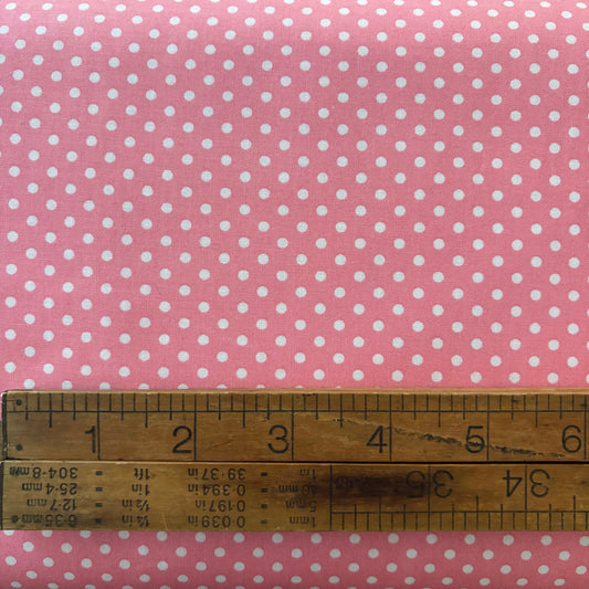 Happy Sweet Collection - Smaller Cream Spot on Pink