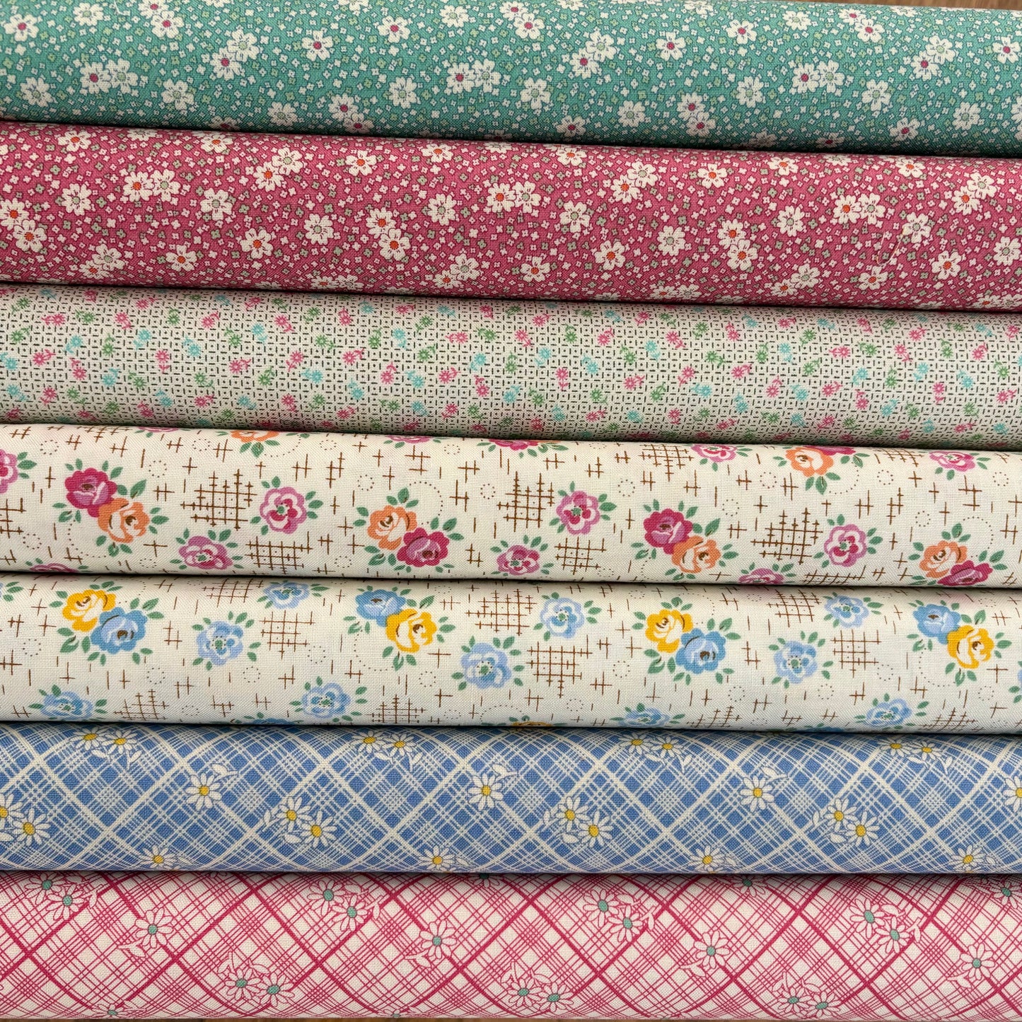 Aunt Grace Calicos by Judie Rothermel for Marcus Fabrics - Lattice Blue