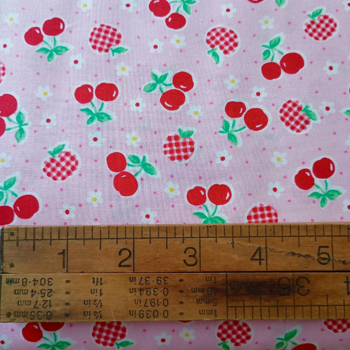 Pink Fruit - Happy Message 30's (Japanese)