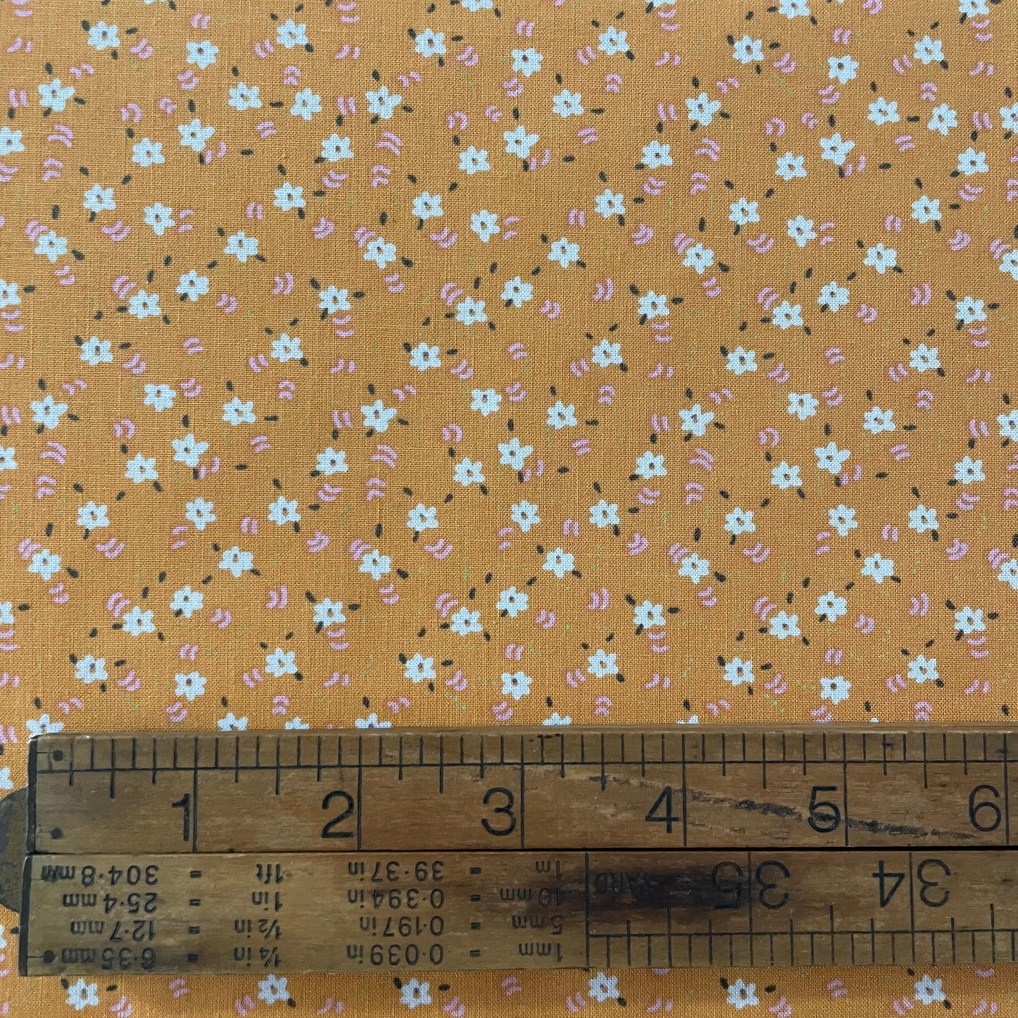 Cluck Cluck Bloom Flower Dance Light Rust