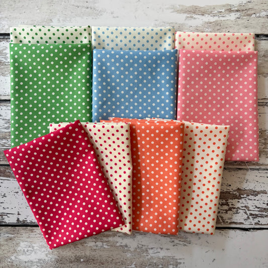 Happy Sweet Collection - Smaller Green Spot on Cream