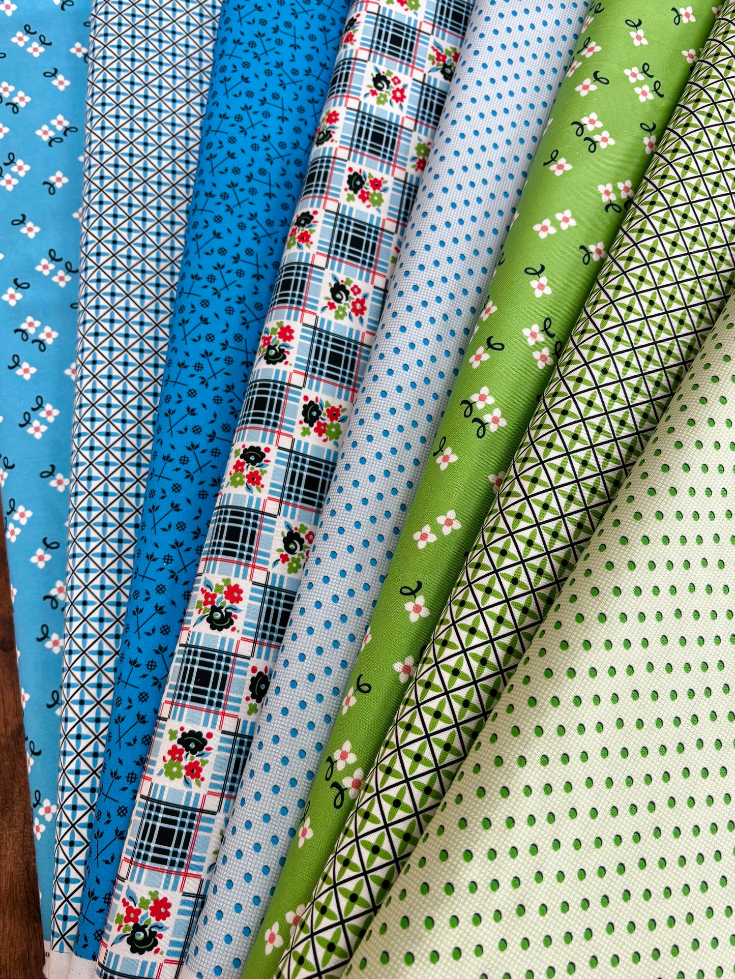 Pretty Things - Baxter, Lawn