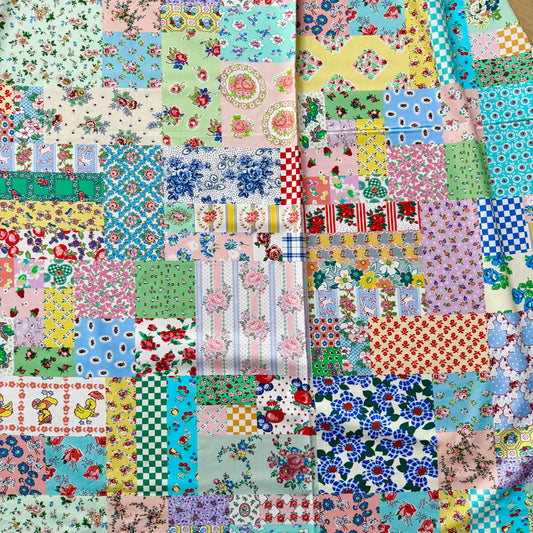 Feedsack Inspired Cheater Print (1/2 metre) from Momnson Fabrics