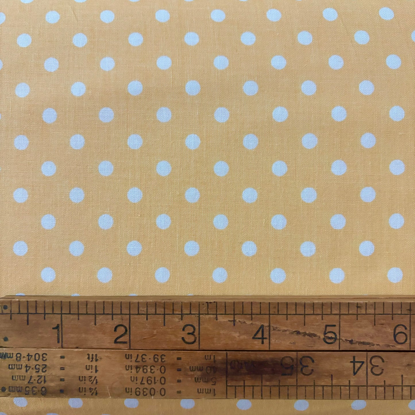 YUWA Basic Spot - Creamy Yellow