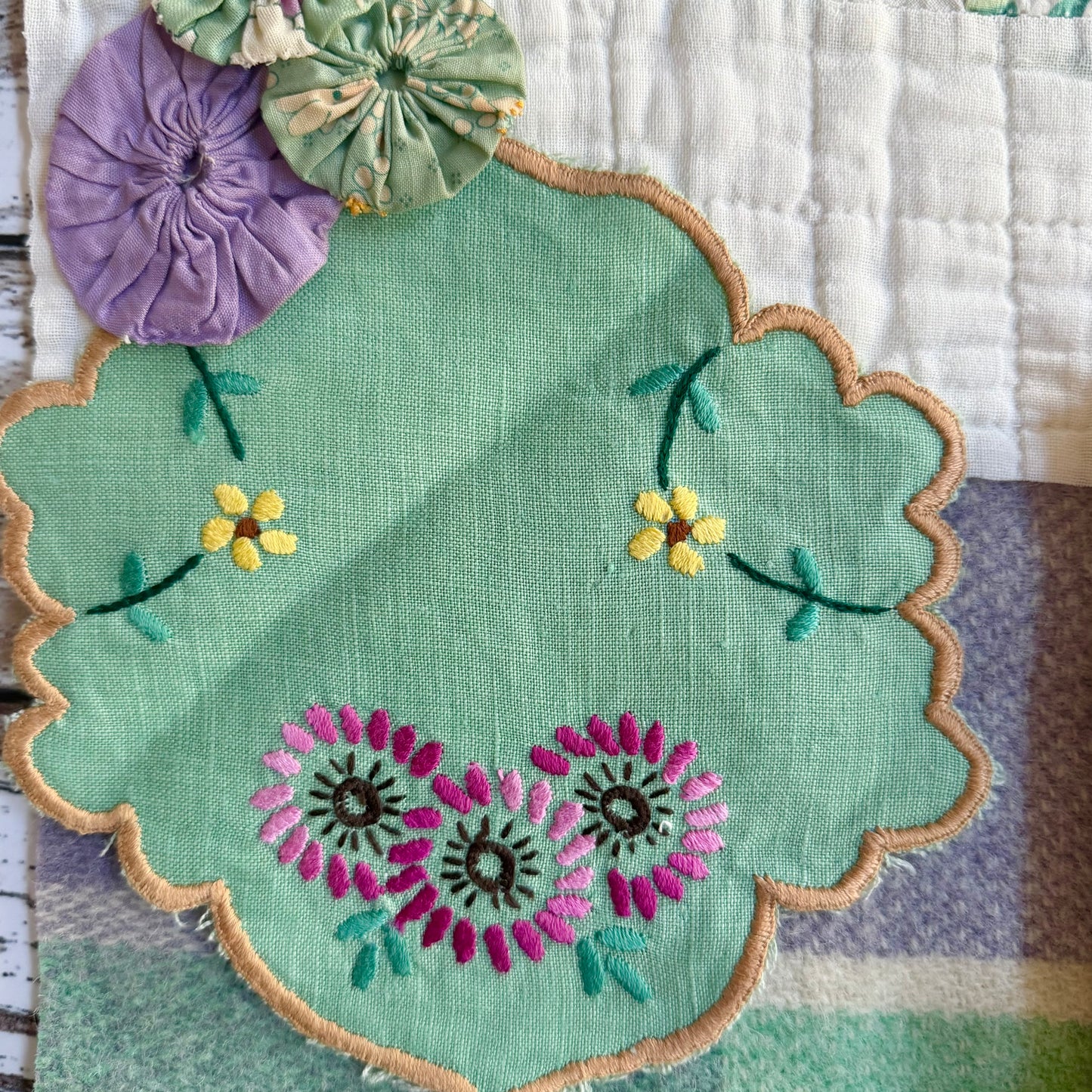 Vintage Quilt Needlebook Kit (1)