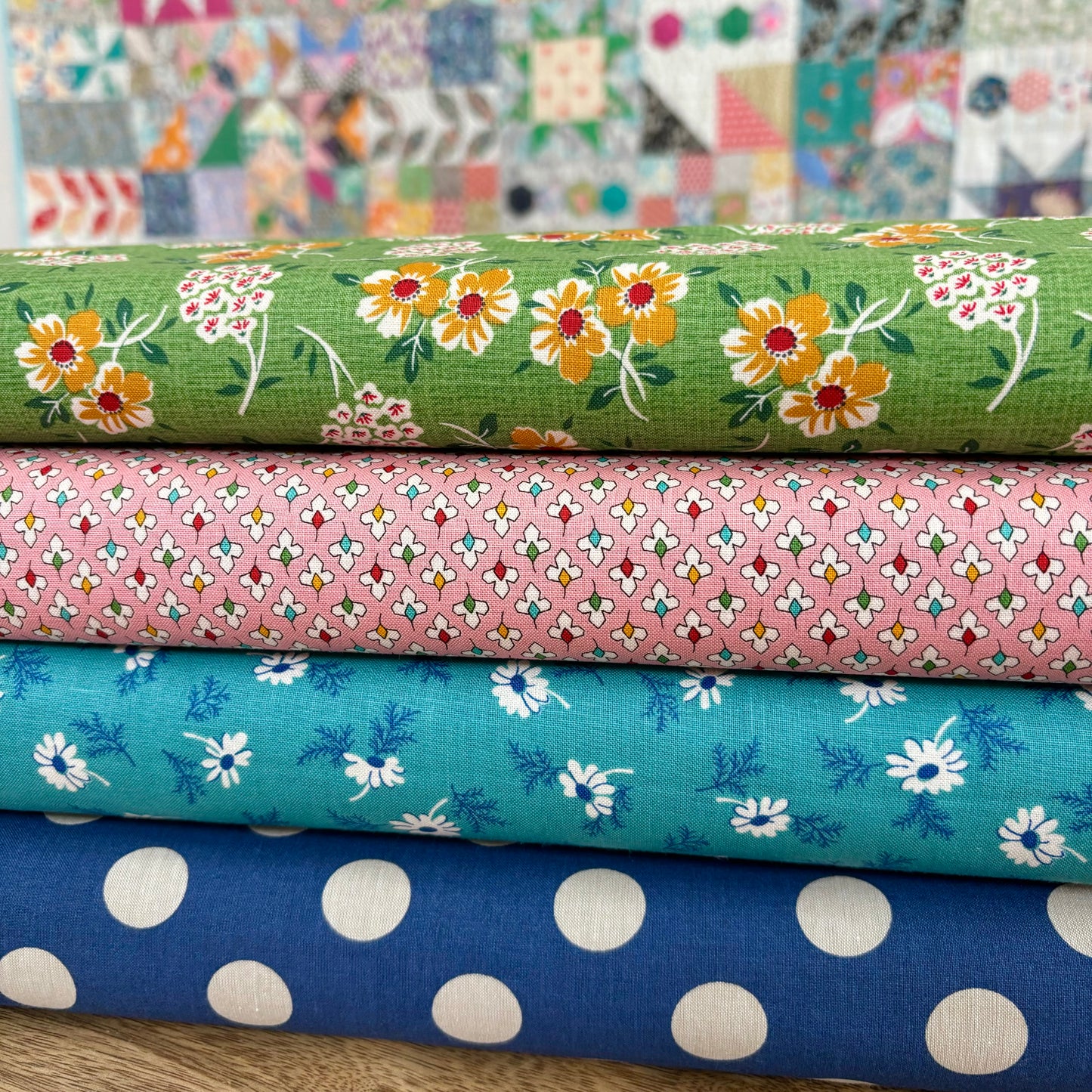 Home Town Holiday Pineflower Raindrop - Riley Blake