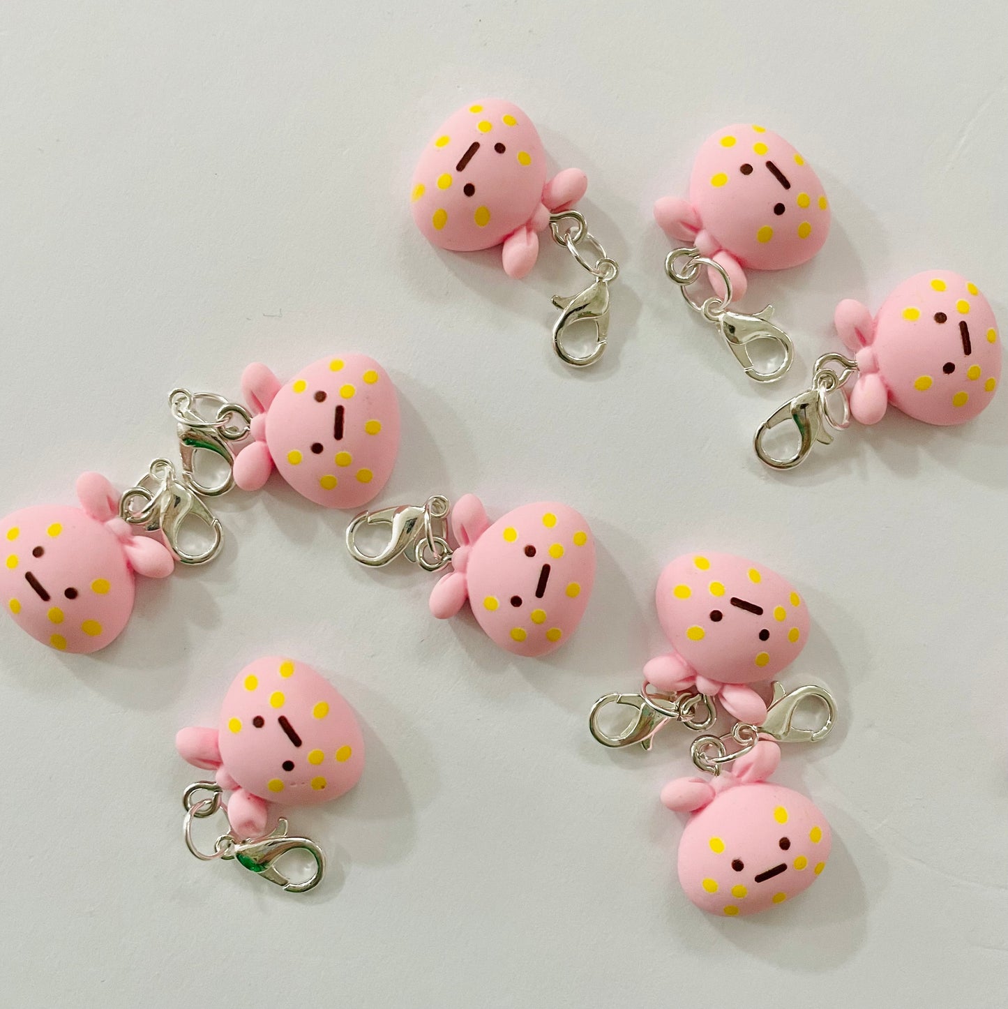 Pinku Zipper Charm