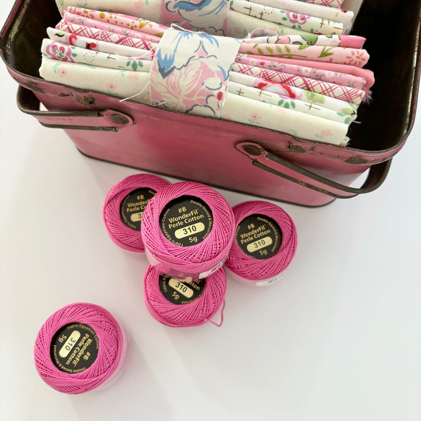 Wonderfil Perle 8 Thread - Pink Gloss 310