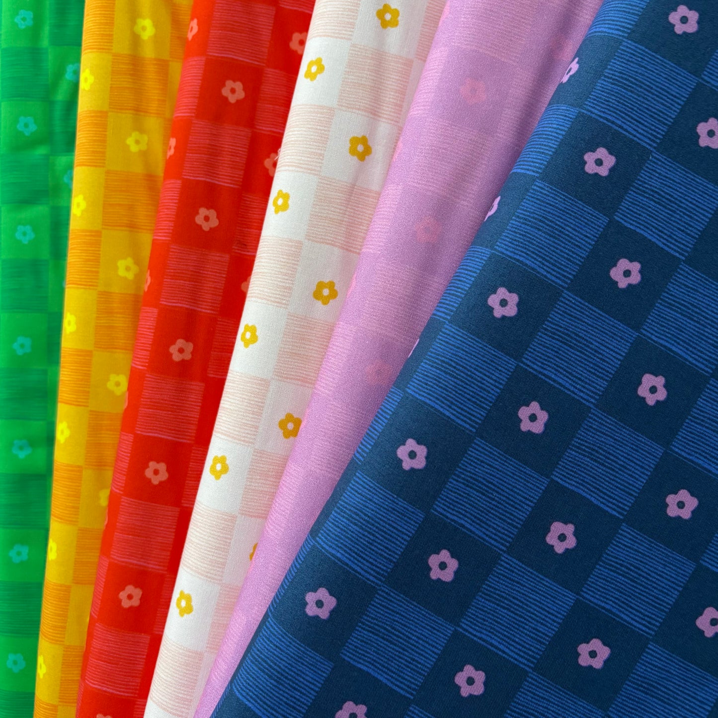 Ruby and Bee Blenders - Footpath in Lilac