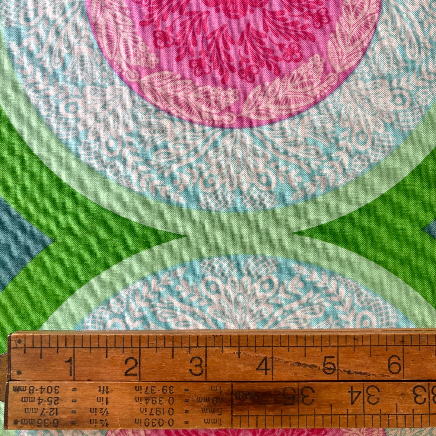 Anna Maria - Perennial Borders - Doily