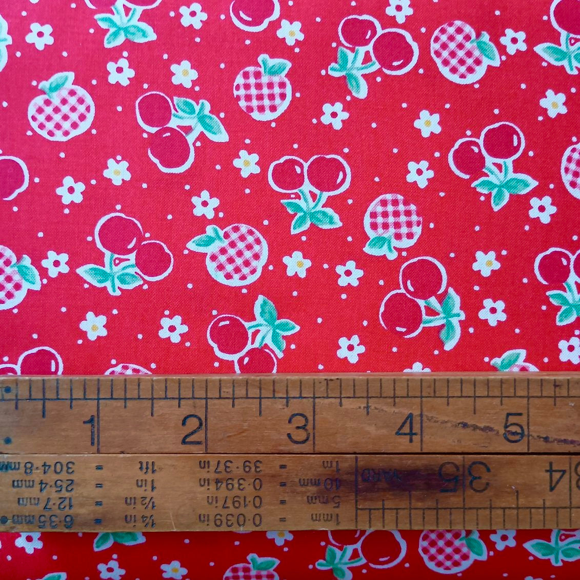 Red Fruit - Happy Message 30's (Japanese)