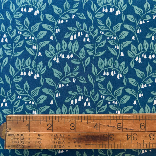 Cottage Flowers by Maywood Studios - Solomon's Seal Navy