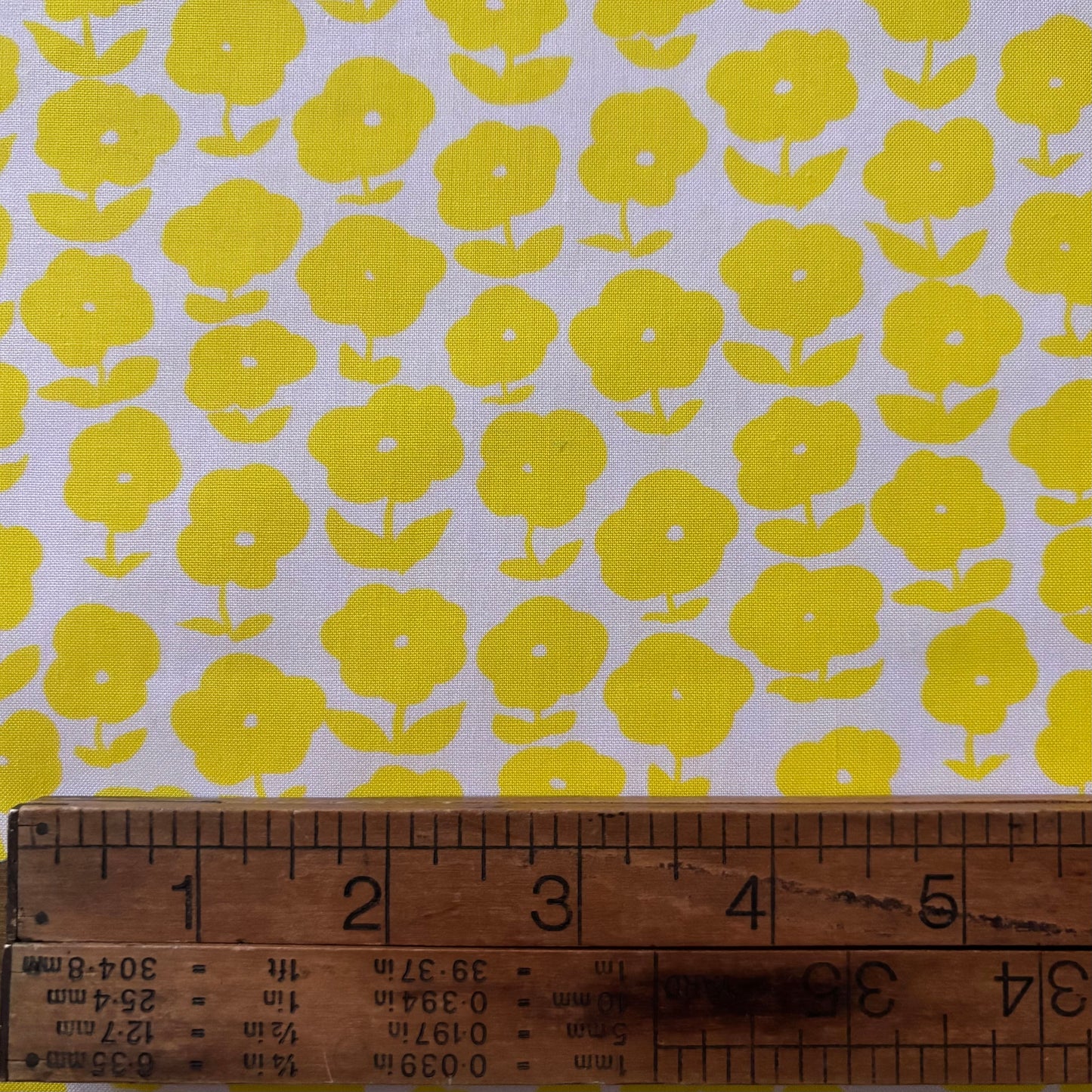 Ruby and Bee Blenders - Puffy Daisy in Vanilla Custard