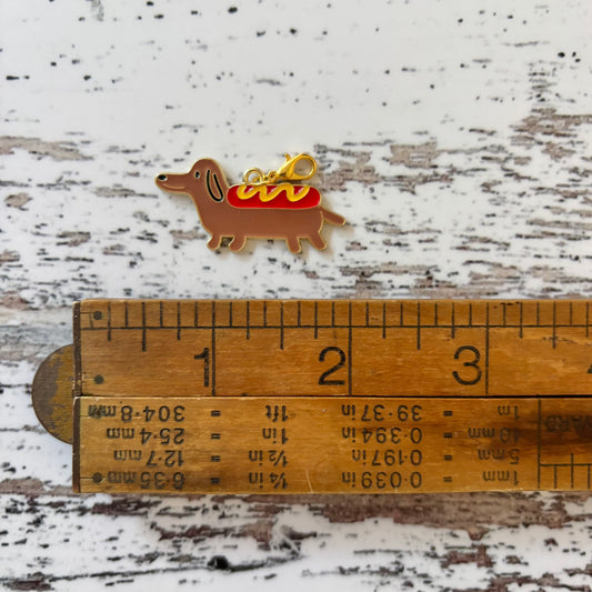 Sausage Dog Zipper Charm