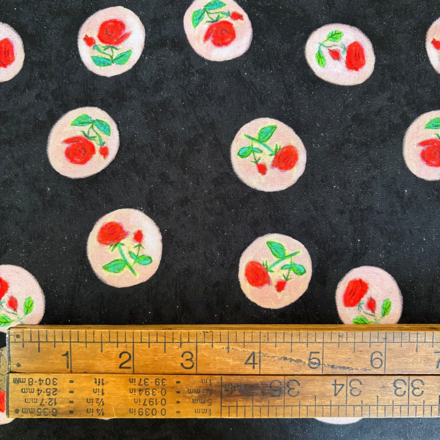 Heather Ross By Hand - Mousy Floral - Rose Cameo - Night