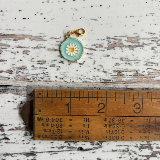 White and Blue Daisy Zipper Charm