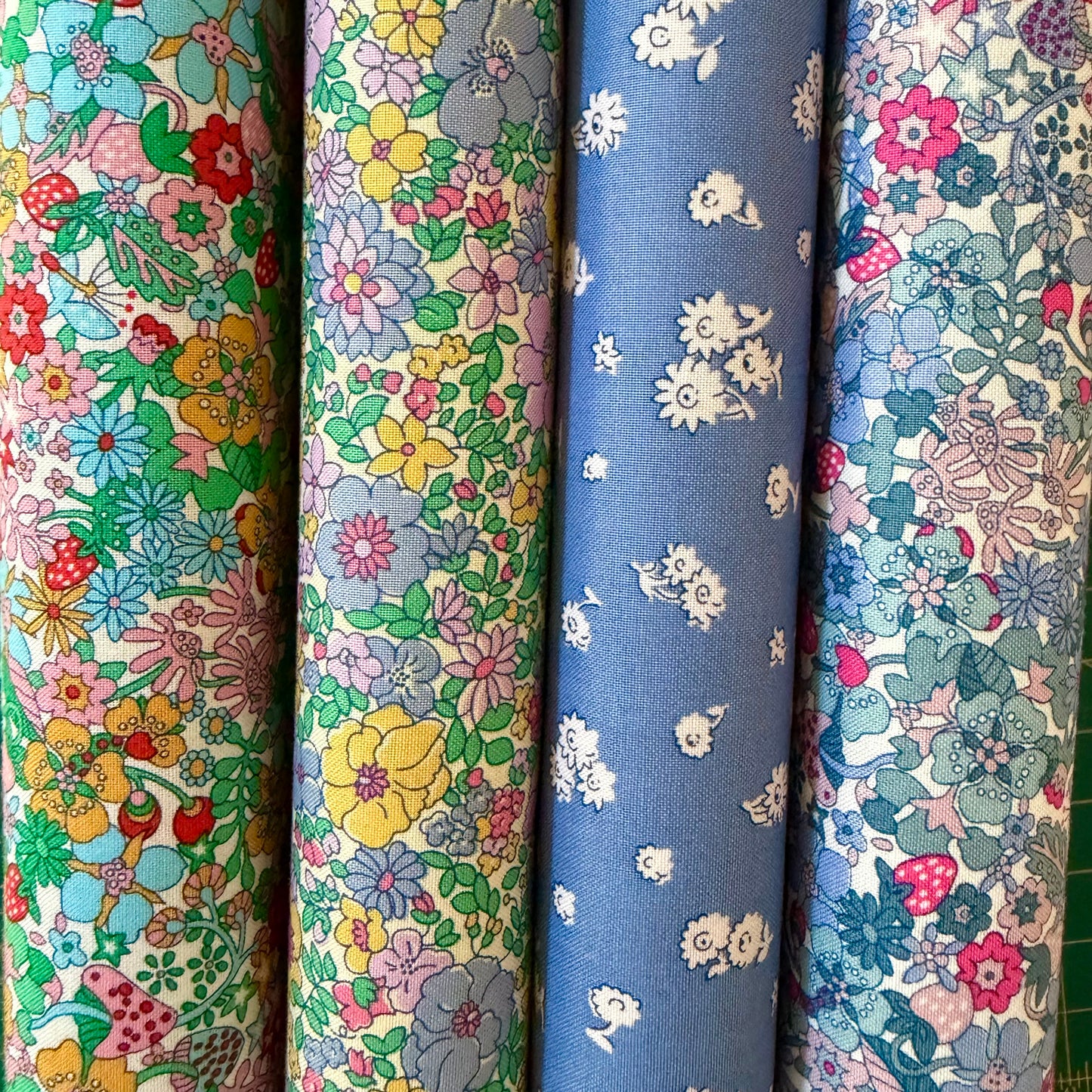 Flowertop Forest A - Everlasting Collection - Liberty Lasenby Quilting Cotton