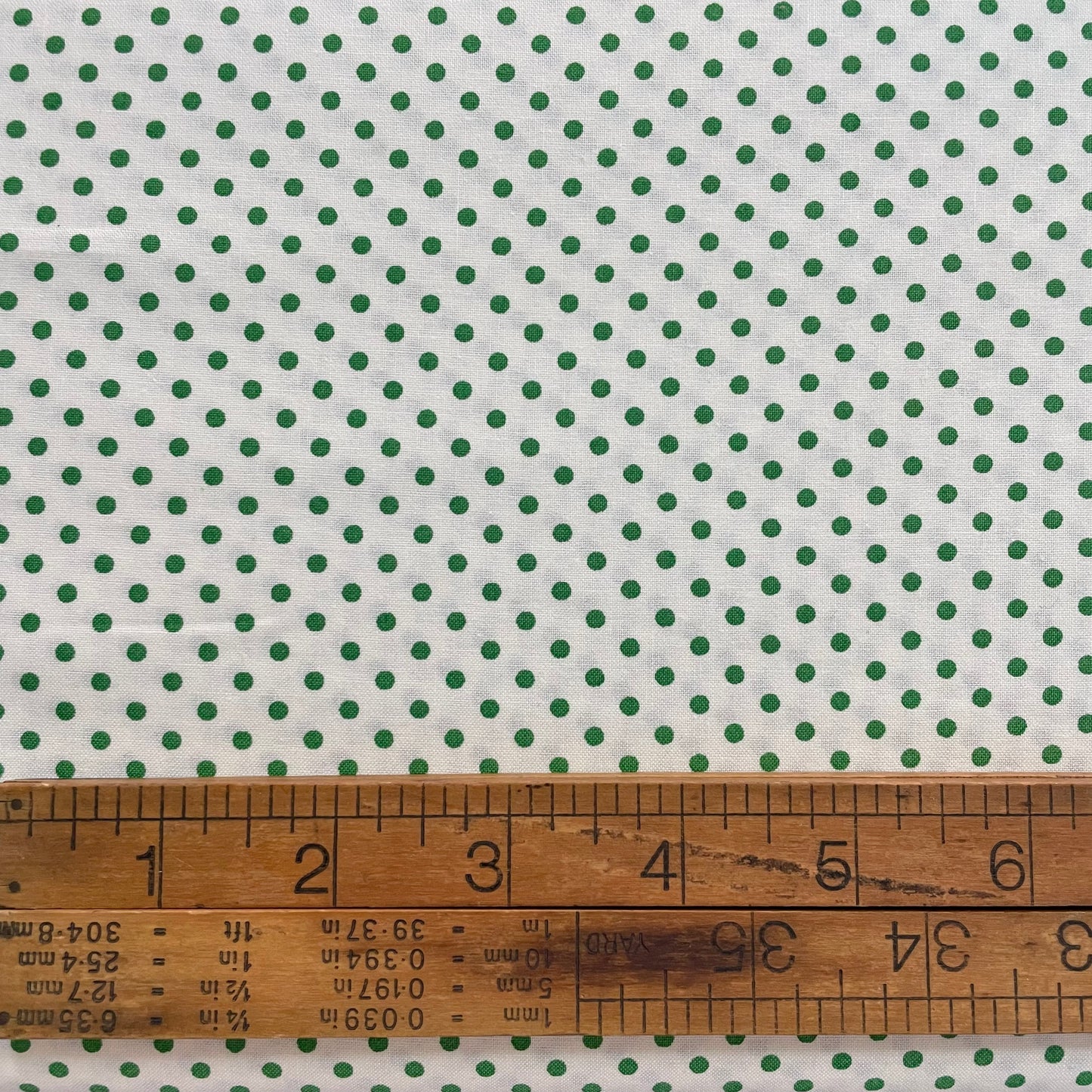 Happy Sweet Collection - Smaller Green Spot on Cream