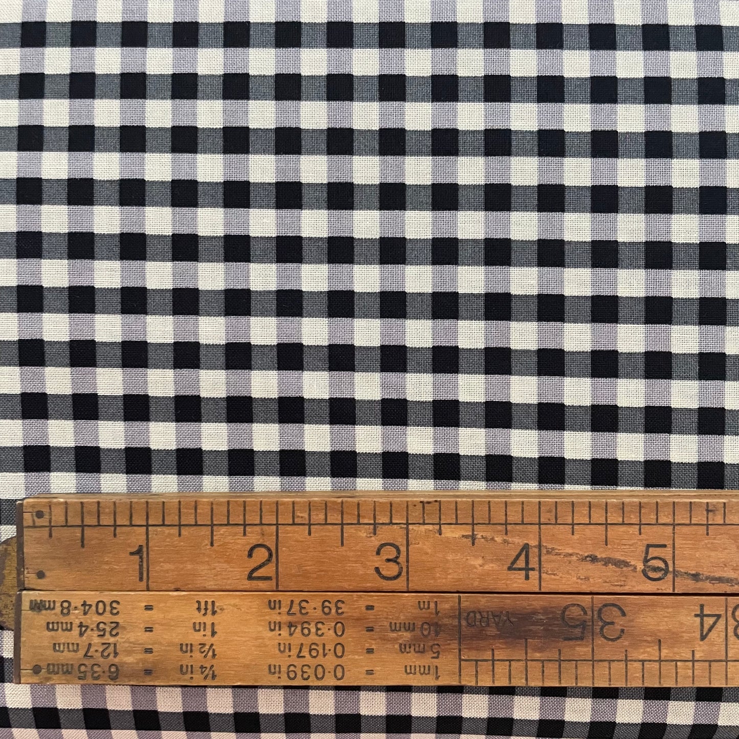 YUWA Basic Check - Black