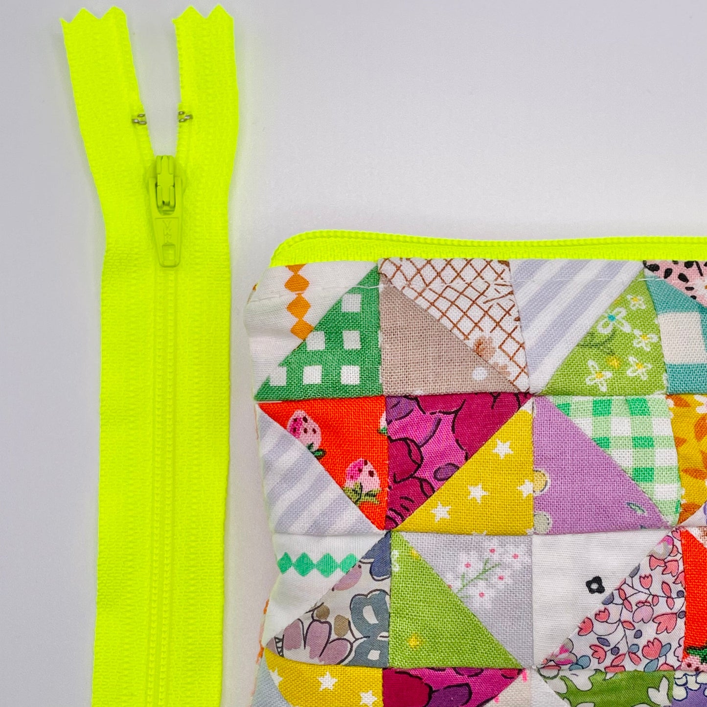 Neon Zipper - Yellow - 22" YKK