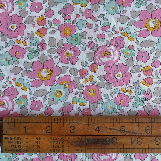 Liberty Tana Lawn - Betsy Q