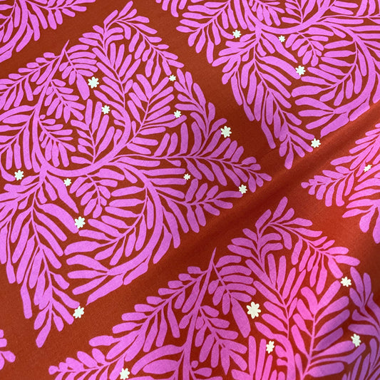 Brave by Anna Maria - Pruned - Amber