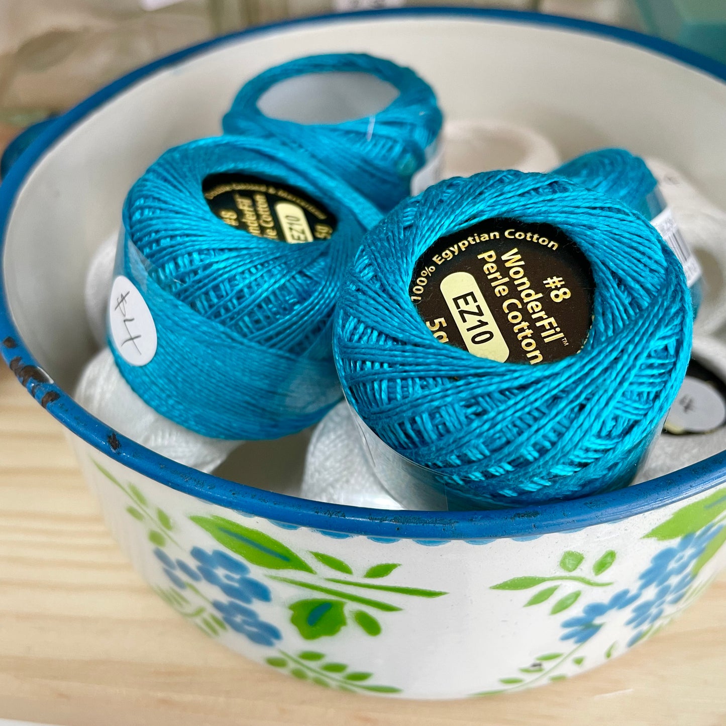 Wonderfil Perle 8 Thread - Blue Lagoon EZ10