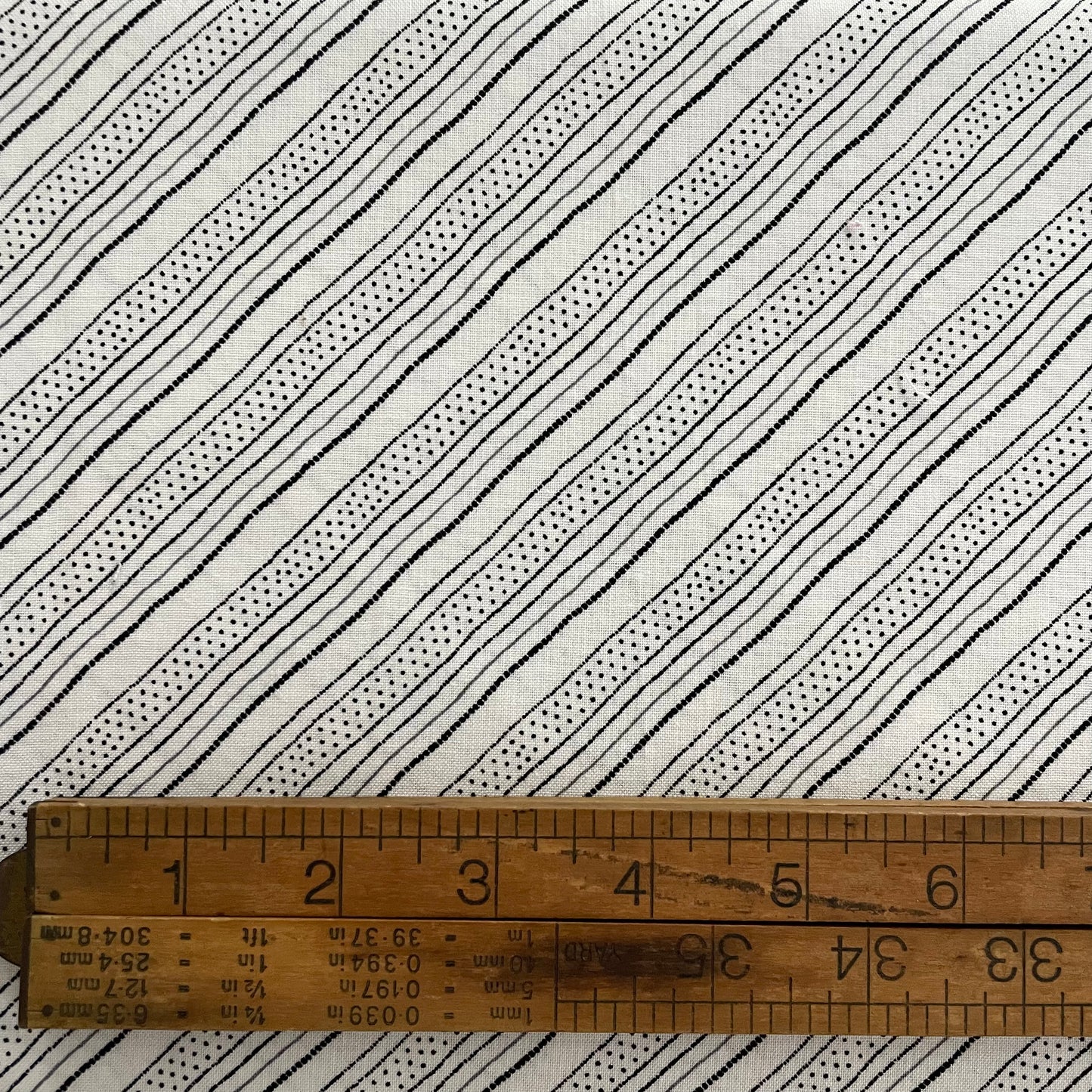 Sacramento - Boyfriend Stripe - Black