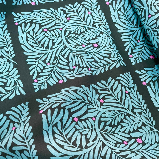 Brave by Anna Maria - Pruned - Sea