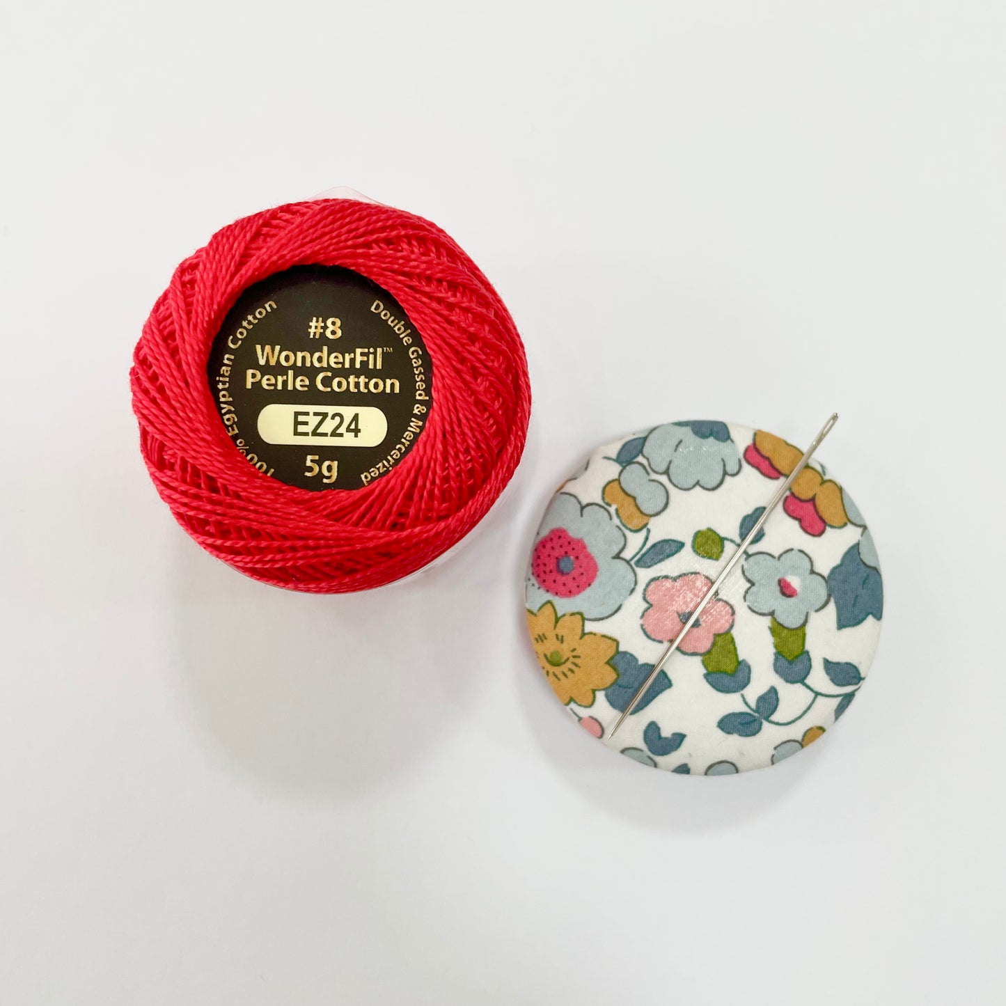 Wonderfil Perle 8 Thread - Fire Hydrant EZ24