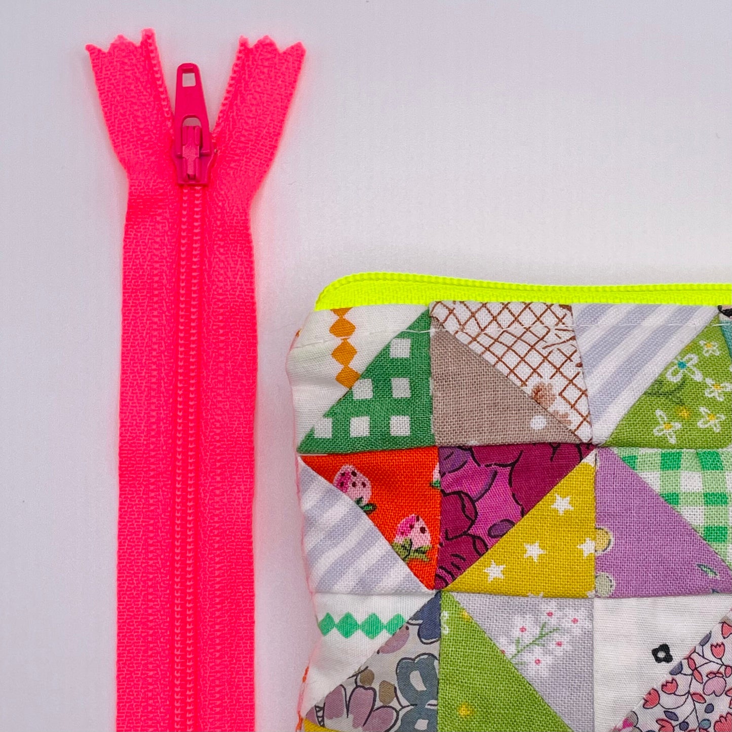 Neon Zipper - Pink - 10" YKK