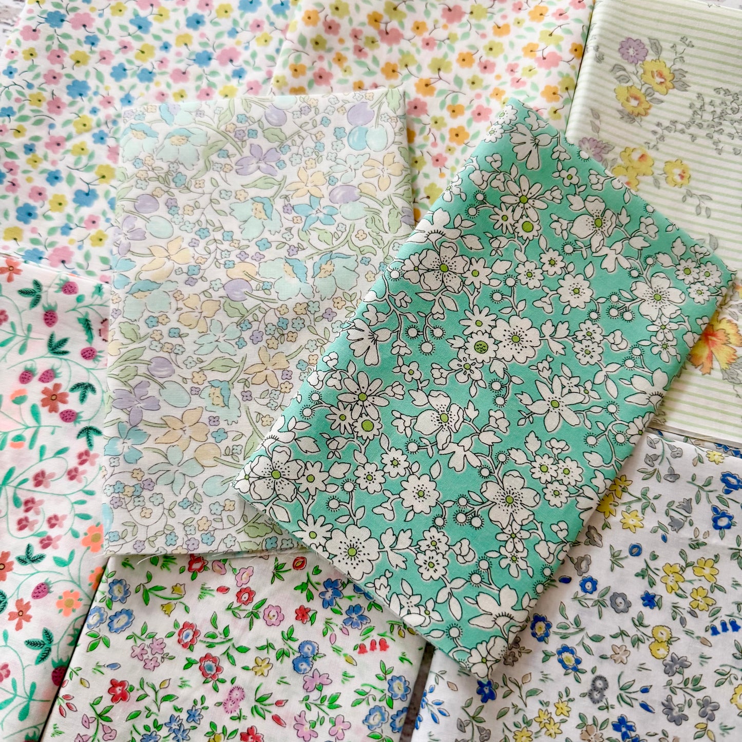 Japanese Tiny Floral Tana Lawn Bundle
