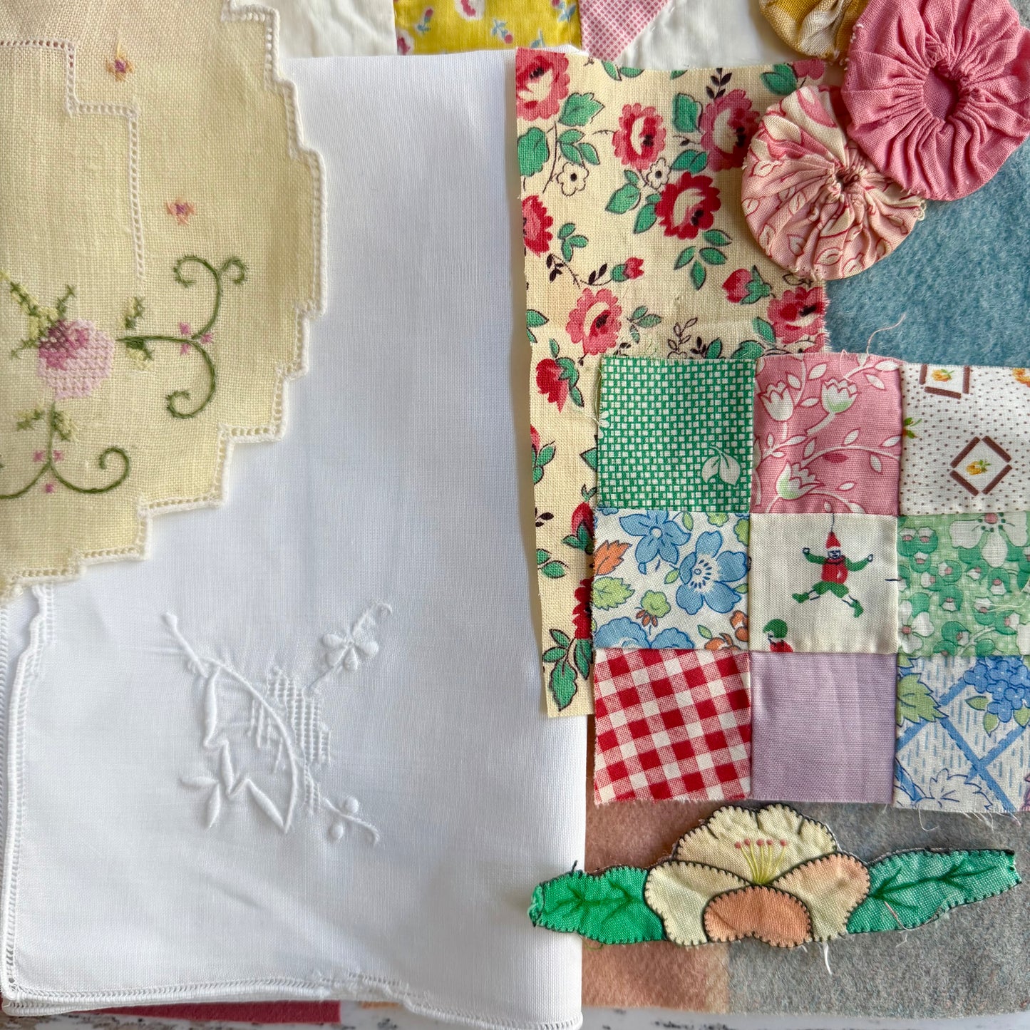 Vintage Quilt Needlebook Kit (6)