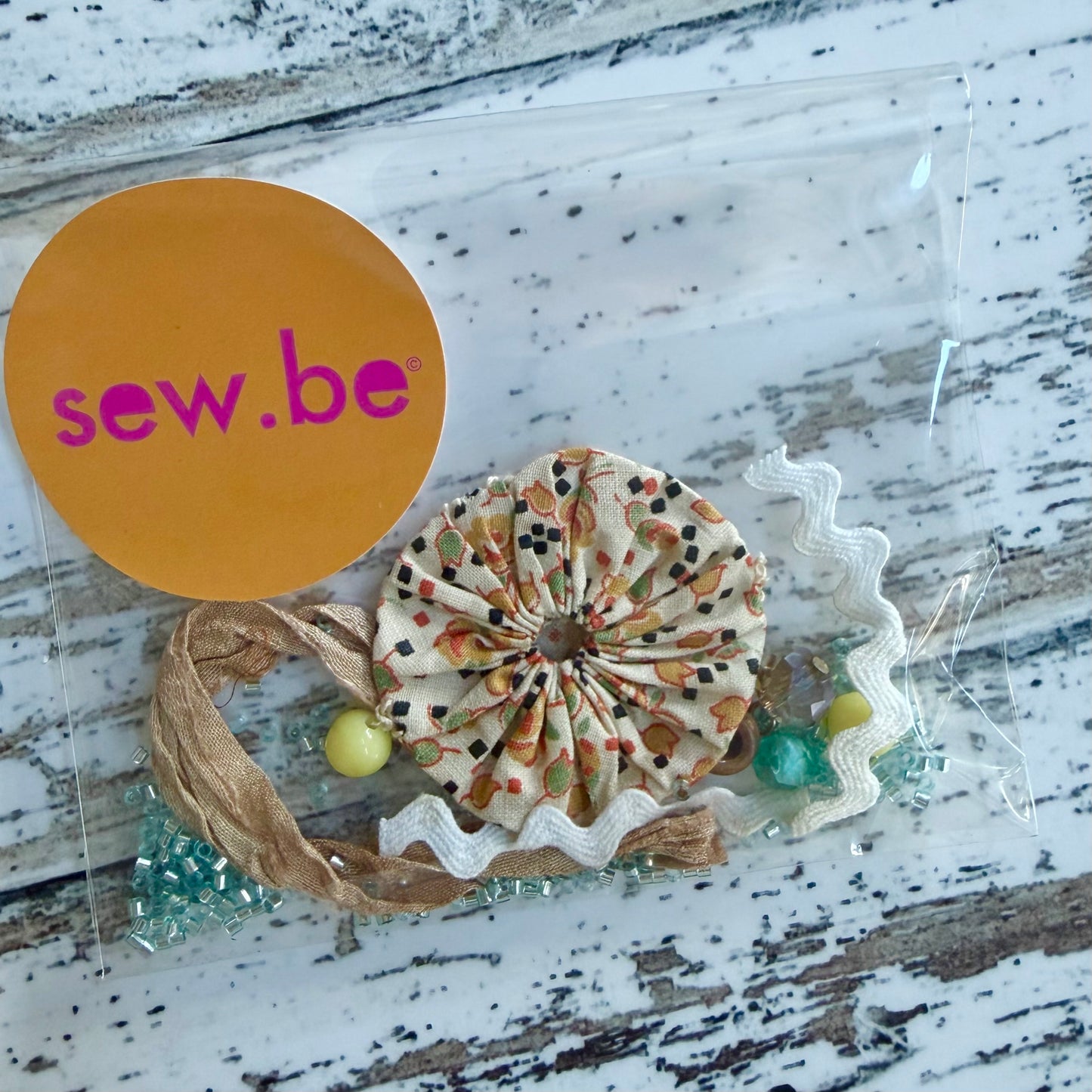 Vintage Zipper Charm Kit