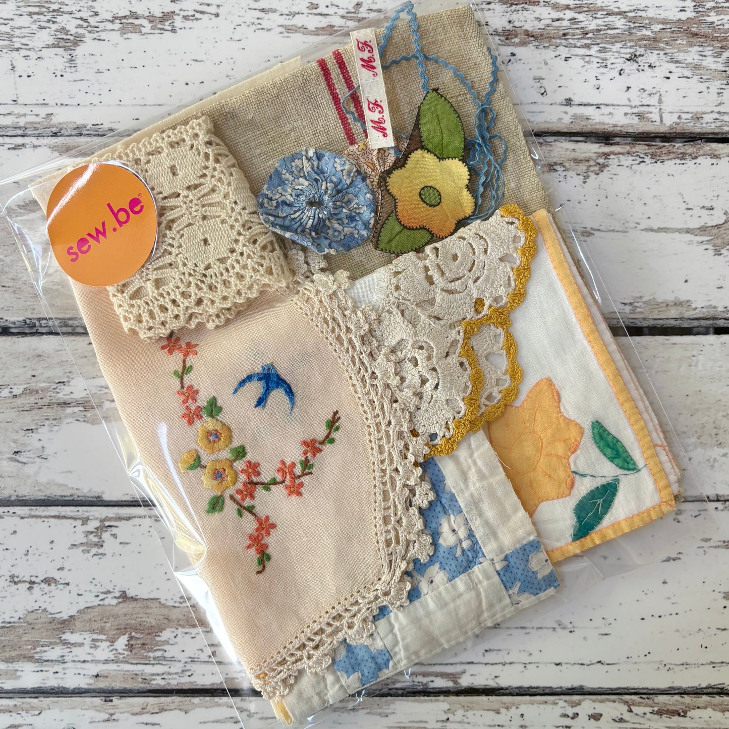 Needlebook Bundle with Vintage Quilt (4)