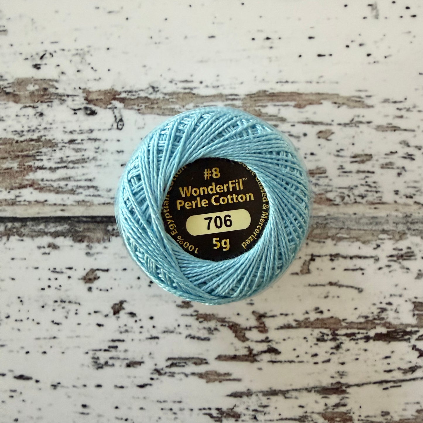 Wonderfil Perle 8 Thread - 706 Summer Skies