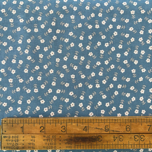 Cozy Bébé Flowers in Blue - Riley Blake