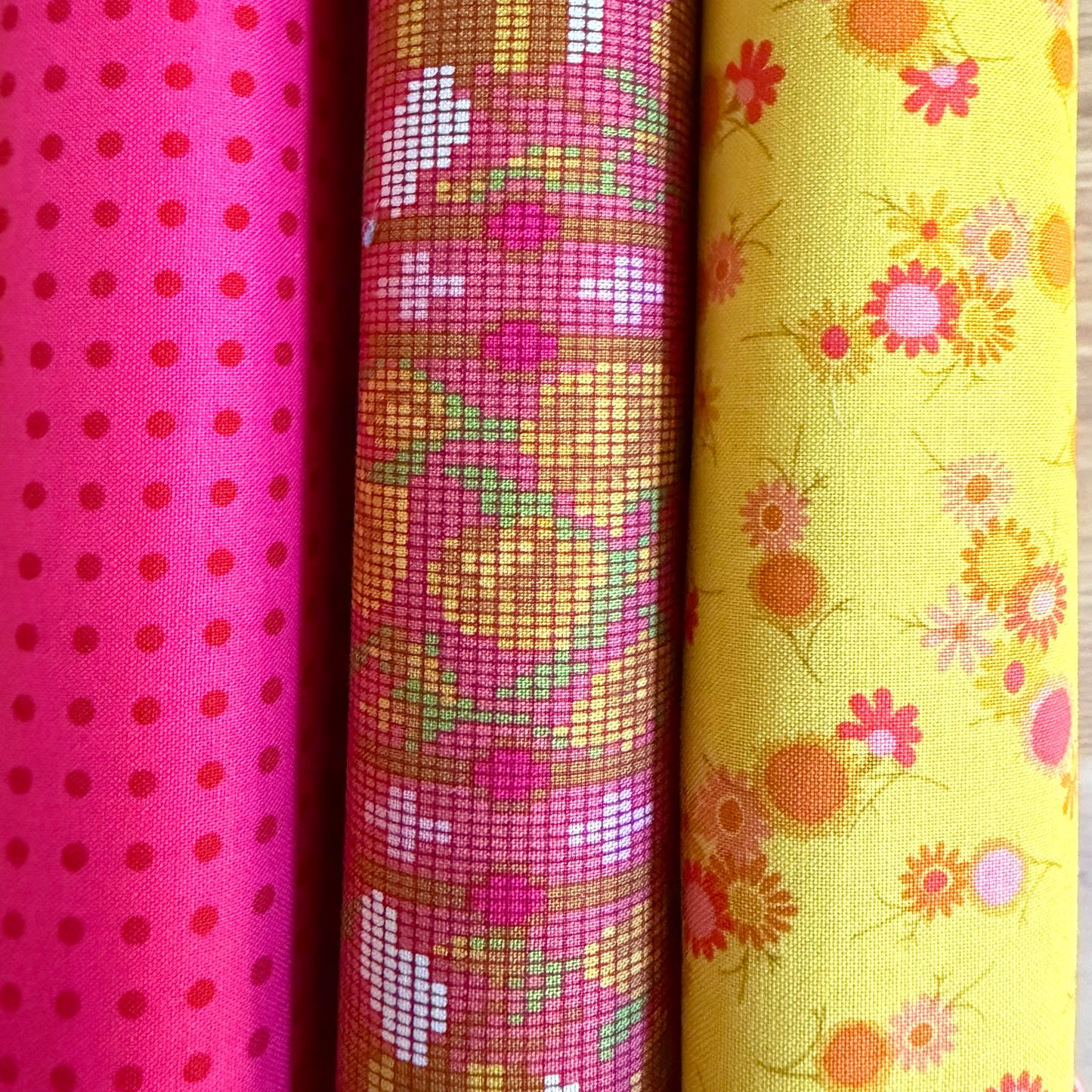 Jinny - Dotty in Rose - Alison Glass