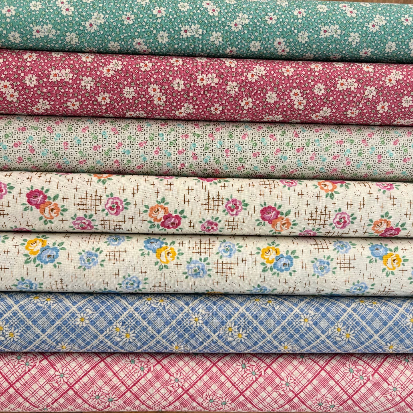 Aunt Grace Calicos by Judie Rothermel for Marcus Fabrics - Lattice Blue