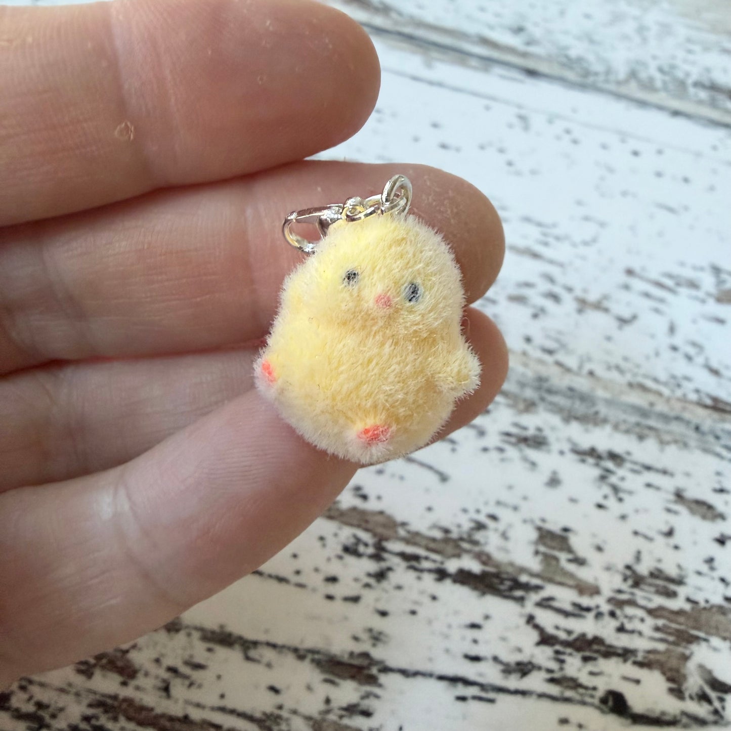 Fuzzy Chick Zipper Charm