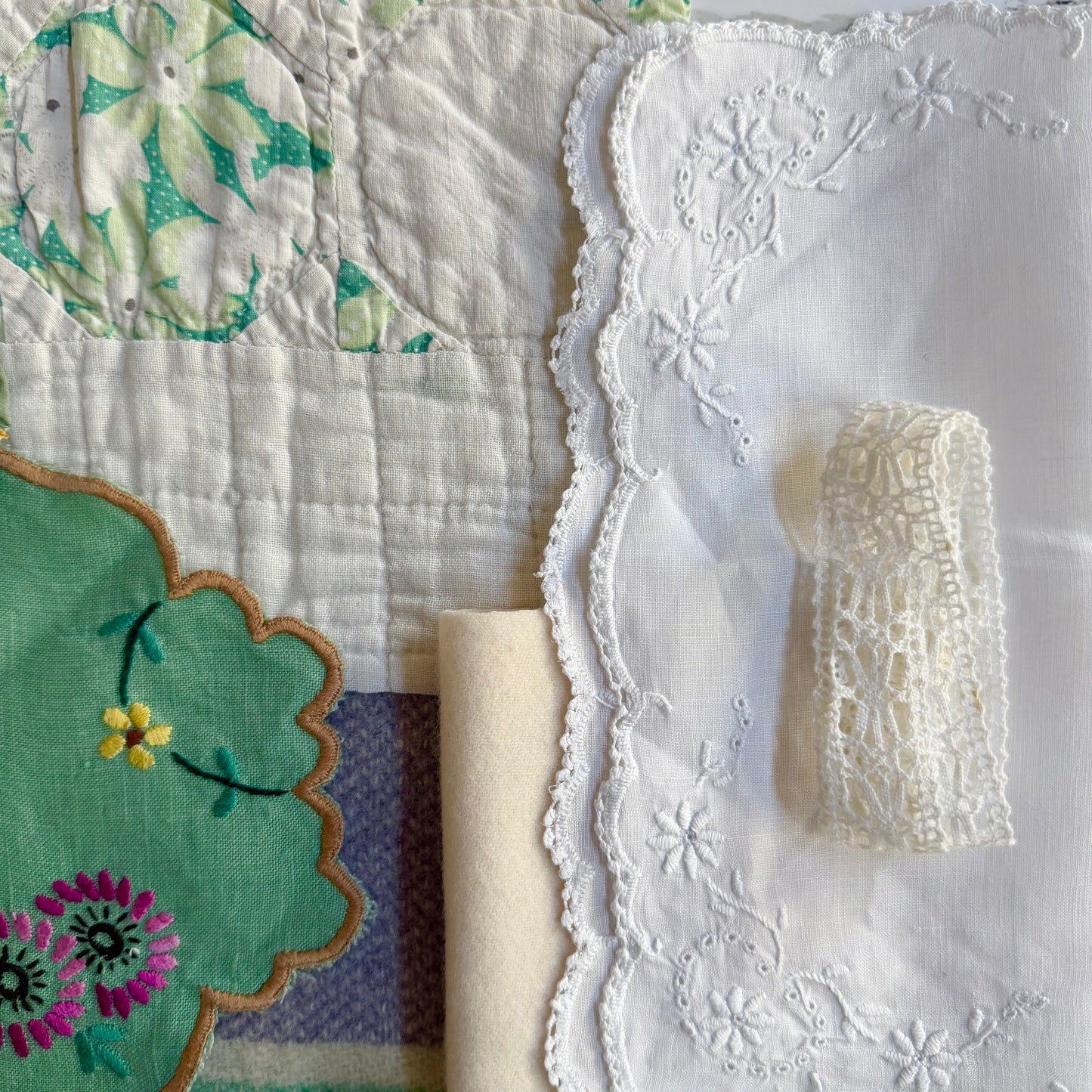 Vintage Quilt Needlebook Kit (1)