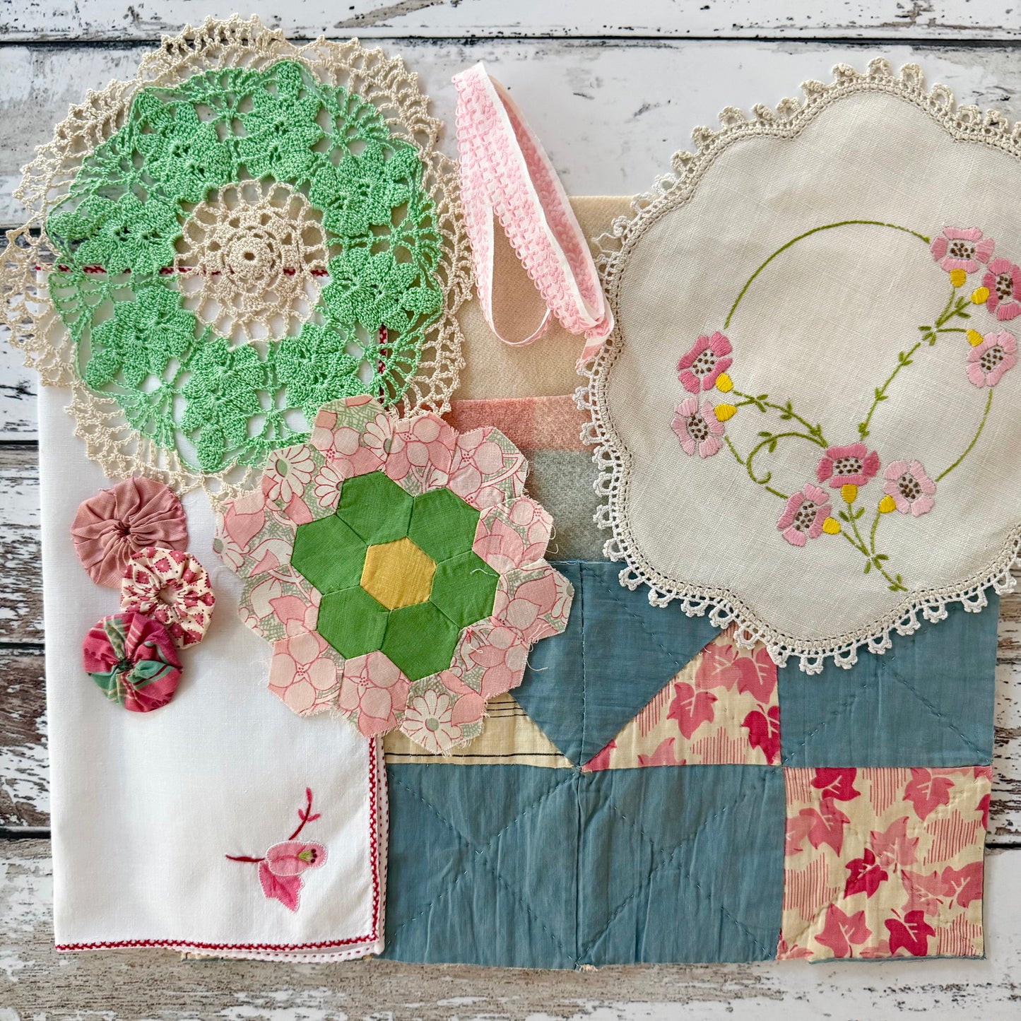 Vintage Needlebook Kit (G)