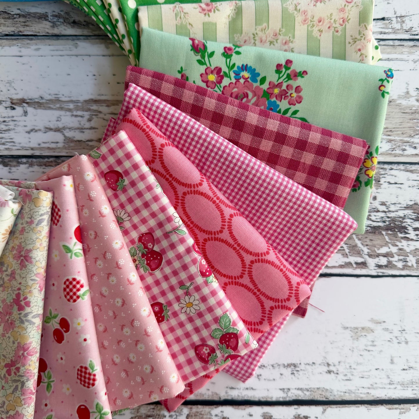 Sadie’s Quilt Complete Fabric Bundle - Bec’s Version (with Momnson)